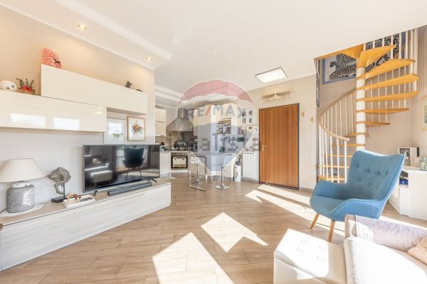 appartamento in vendita a Roma in zona Acilia