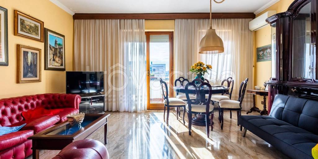 appartamento in vendita a Roma in zona Giuliano Dalmata