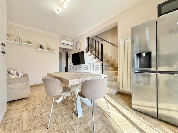 appartamento in vendita a Roma in zona Finocchio