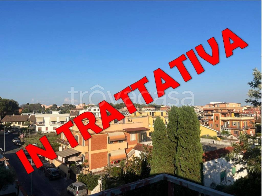 appartamento in vendita a Roma in zona Dragona/Bagnoletto