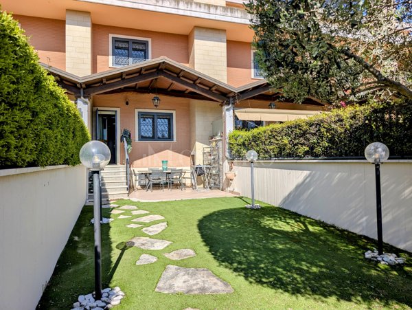 villa in vendita a Roma in zona Mezzocammino