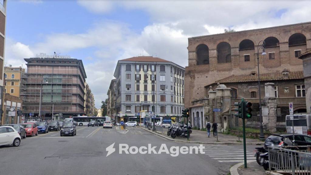 casa indipendente in vendita a Roma in zona Salario