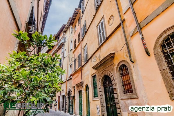 appartamento in vendita a Roma in zona Rione di Ponte