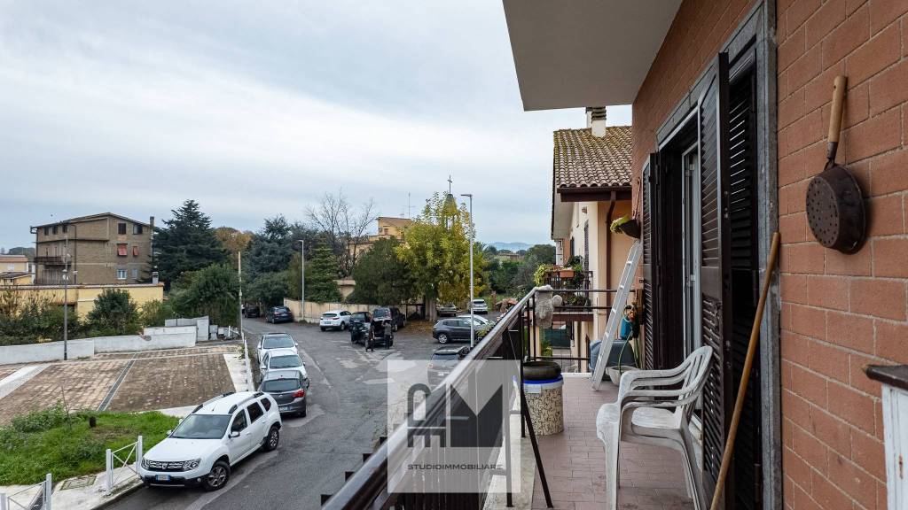 appartamento in vendita a Roma in zona Castel di Leva