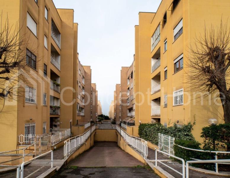 appartamento in vendita a Roma in zona Giuliano Dalmata