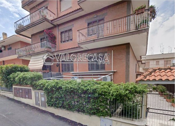 appartamento in vendita a Roma in zona Borghesiana