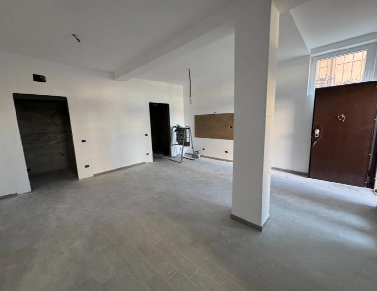 appartamento in vendita a Roma in zona Lunghezza