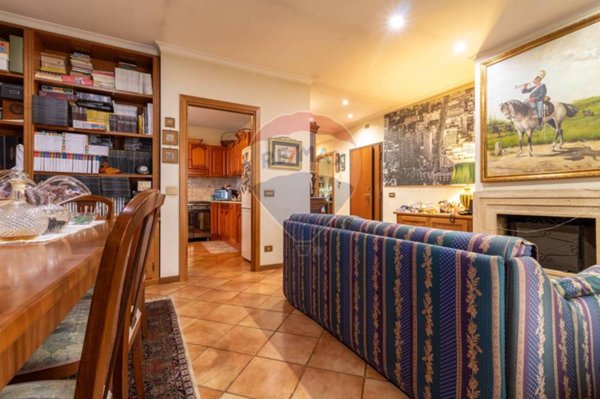 appartamento in vendita a Roma in zona Torre Angela