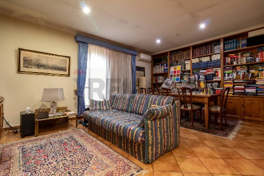 appartamento in vendita a Roma in zona Torre Angela