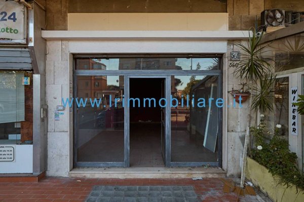 negozio in vendita a Roma in zona Aurelio