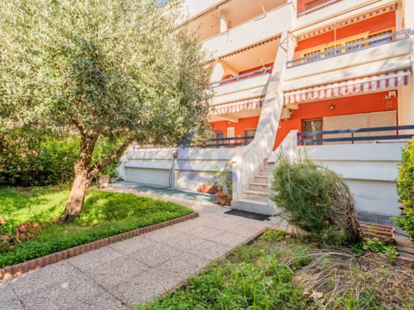 appartamento in vendita a Roma in zona Giuliano Dalmata