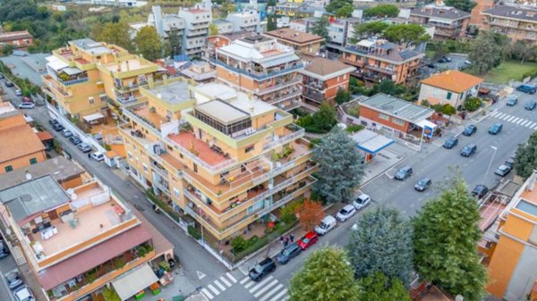 appartamento in vendita a Roma in zona Gianicolense