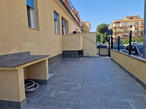 appartamento in vendita a Roma in zona San Basilio