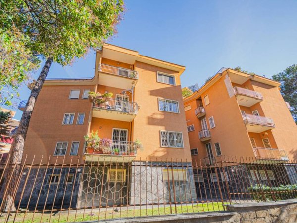 appartamento in vendita a Roma in zona Gianicolense