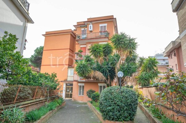 appartamento in vendita a Roma in zona Primavalle
