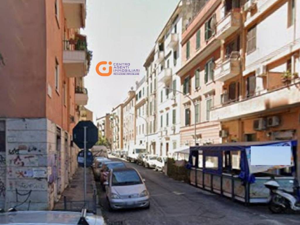 appartamento in vendita a Roma in zona Tuscolano