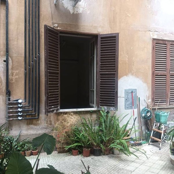 locale commerciale in vendita a Roma in zona Nomentano