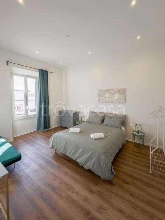 negozio in vendita a Roma in zona Esquilino