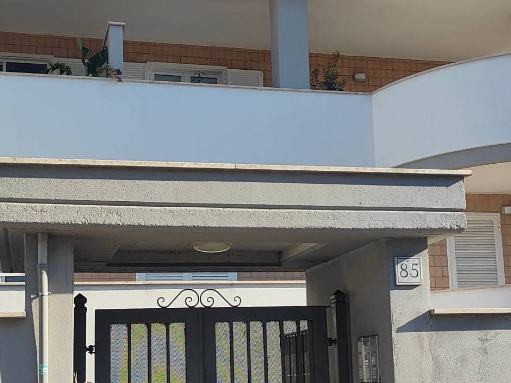 appartamento in vendita a Roma in zona Acilia