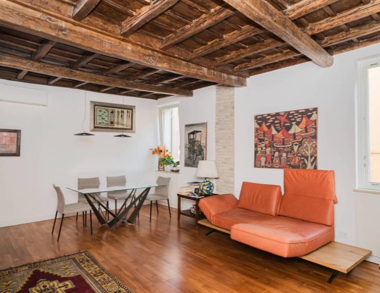 appartamento in vendita a Roma in zona Trastevere
