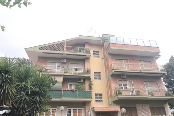 appartamento in vendita a Roma in zona Appio Claudio