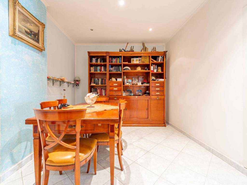 appartamento in vendita a Roma in zona Ostia