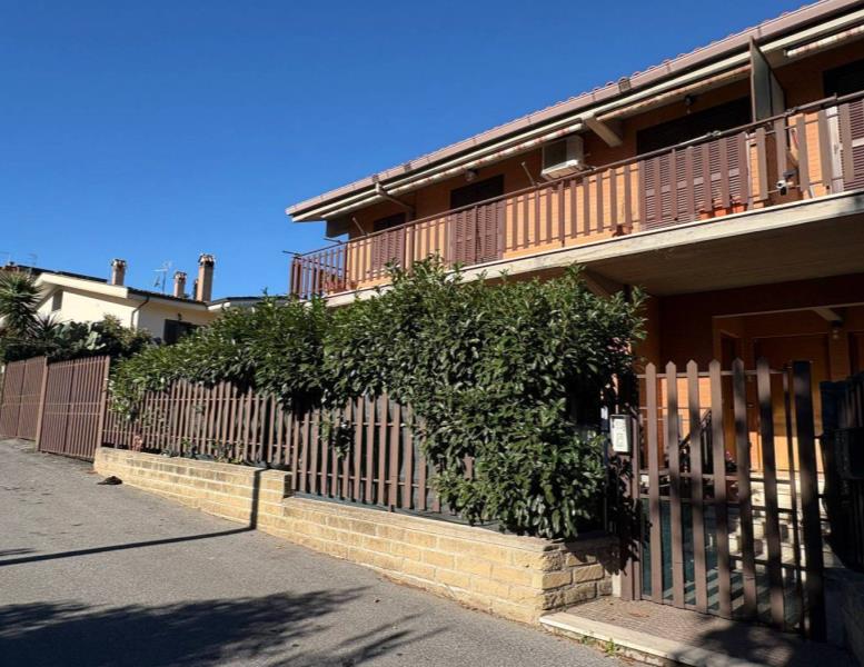 appartamento in vendita a Roma in zona Borghesiana