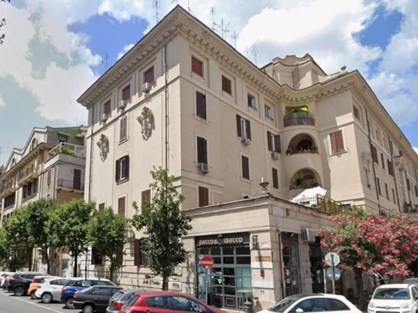 negozio in vendita a Roma