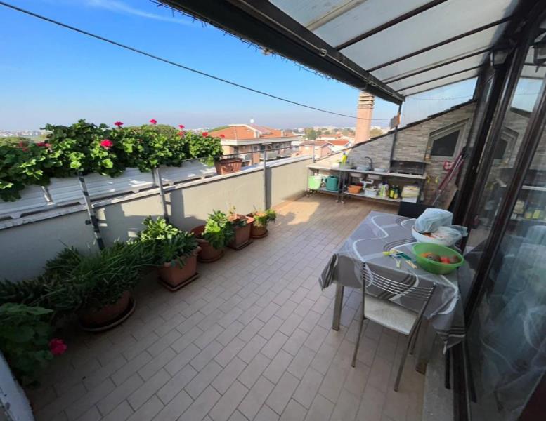 appartamento in vendita a Roma in zona Casal Morena