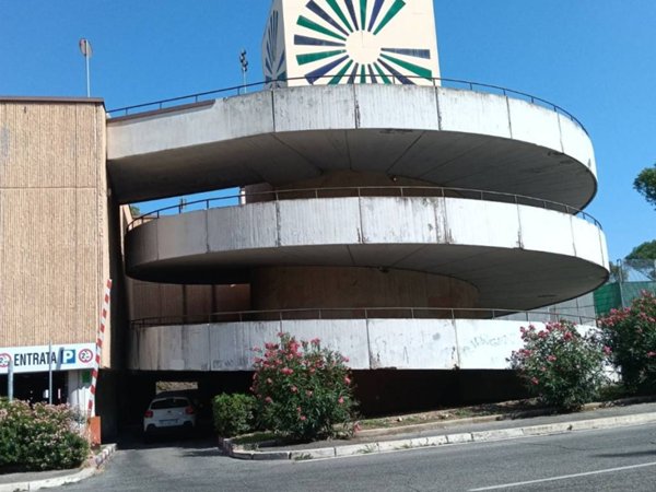 negozio in vendita a Roma in zona Giuliano Dalmata