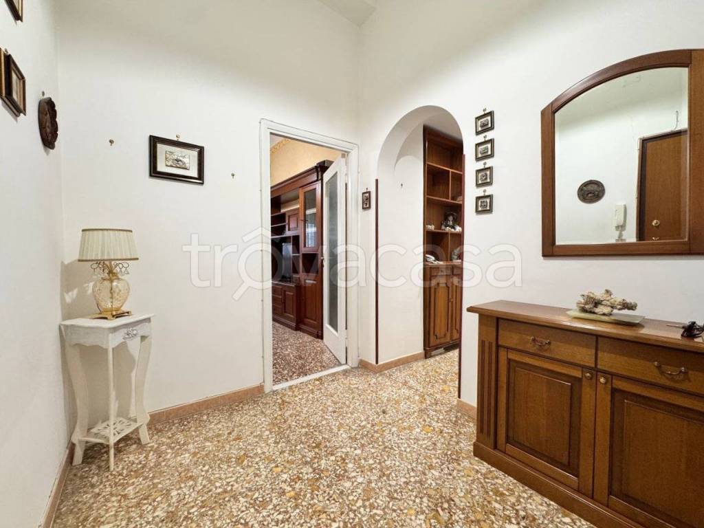 appartamento in vendita a Roma in zona Ostiense