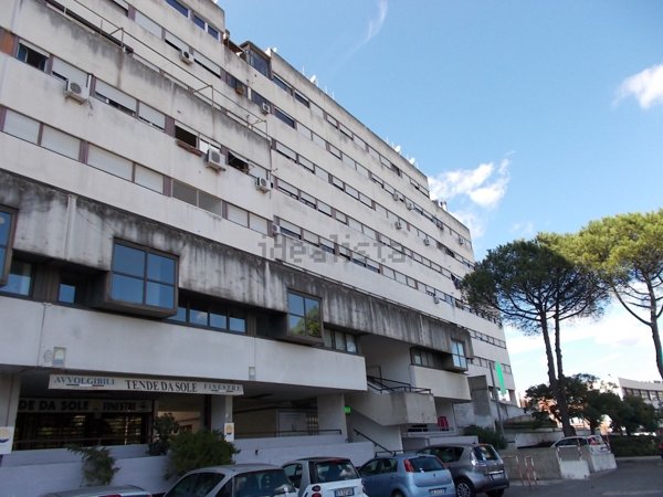 appartamento in vendita a Roma in zona Spinaceto