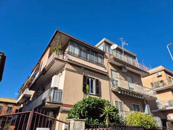 appartamento in vendita a Roma in zona Ponte Mammolo
