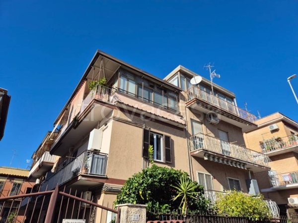 appartamento in vendita a Roma in zona San Basilio