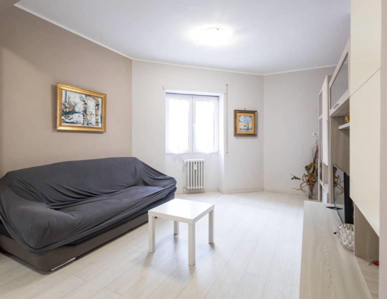 appartamento in vendita a Roma in zona Don Bosco