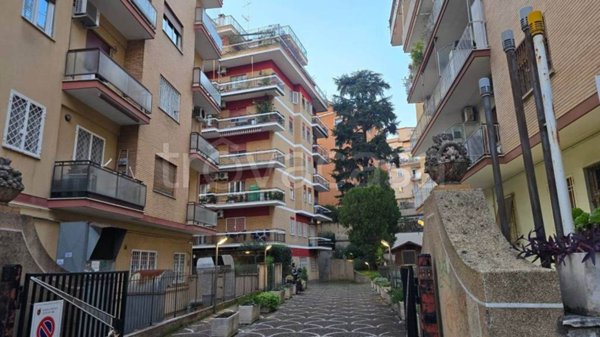appartamento in vendita a Roma in zona Monte Sacro/Talenti