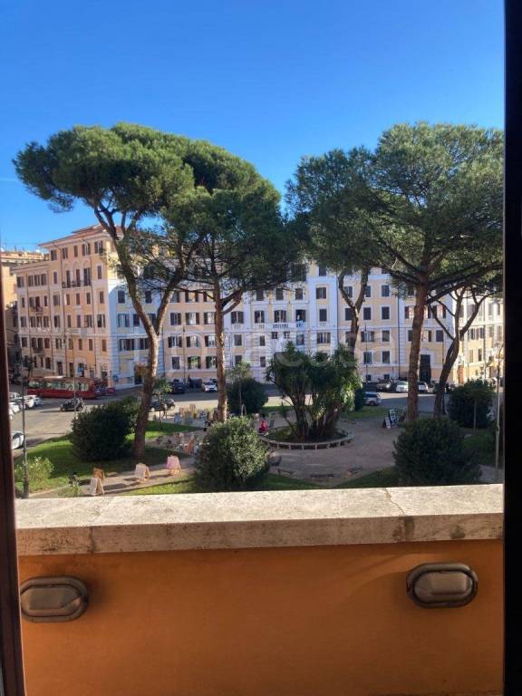 appartamento in vendita a Roma in zona Trieste