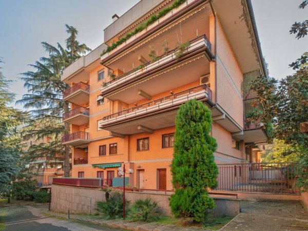 appartamento in vendita a Roma in zona La Giustiniana