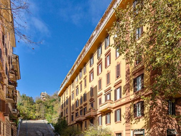 appartamento in vendita a Roma in zona Gianicolense