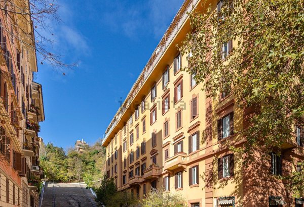 appartamento in vendita a Roma in zona Gianicolense