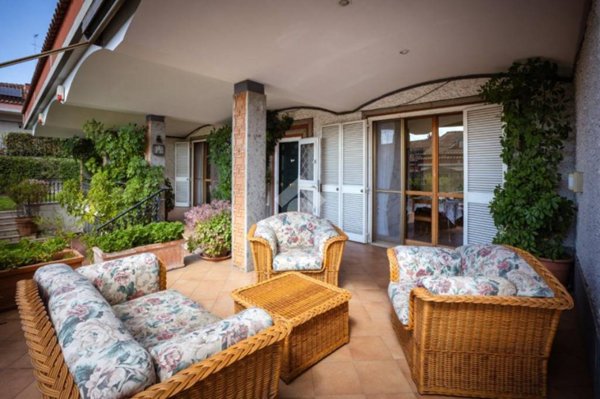 casa indipendente in vendita a Roma