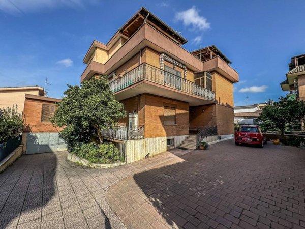 appartamento in vendita a Roma in zona Acilia
