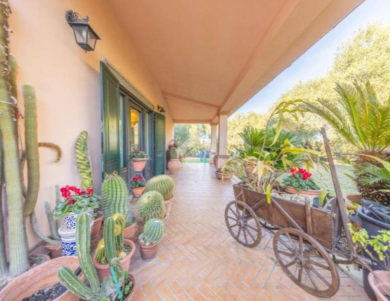 casa indipendente in vendita a Roma in zona Cinquina