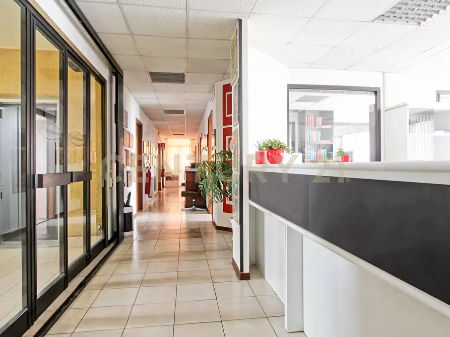 ufficio in vendita a Roma in zona Tor Sapienza