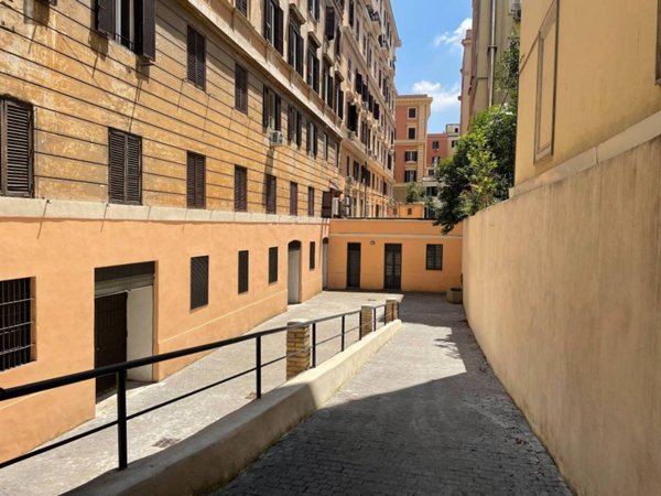 appartamento in vendita a Roma in zona Rione Prati