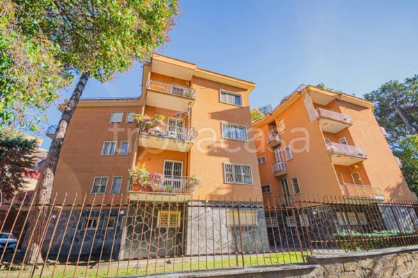 appartamento in vendita a Roma in zona Gianicolense