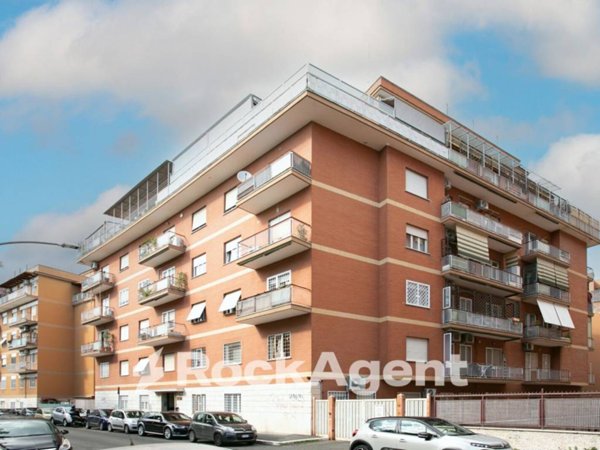 appartamento in vendita a Roma in zona Portuense