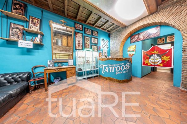 negozio in vendita a Roma in zona Trastevere