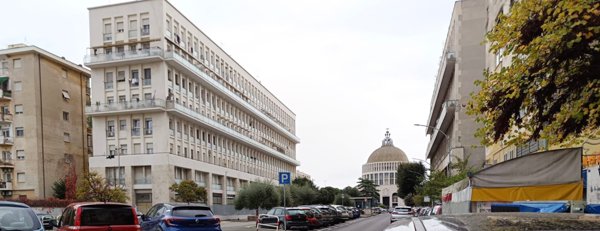 negozio in vendita a Roma in zona Don Bosco