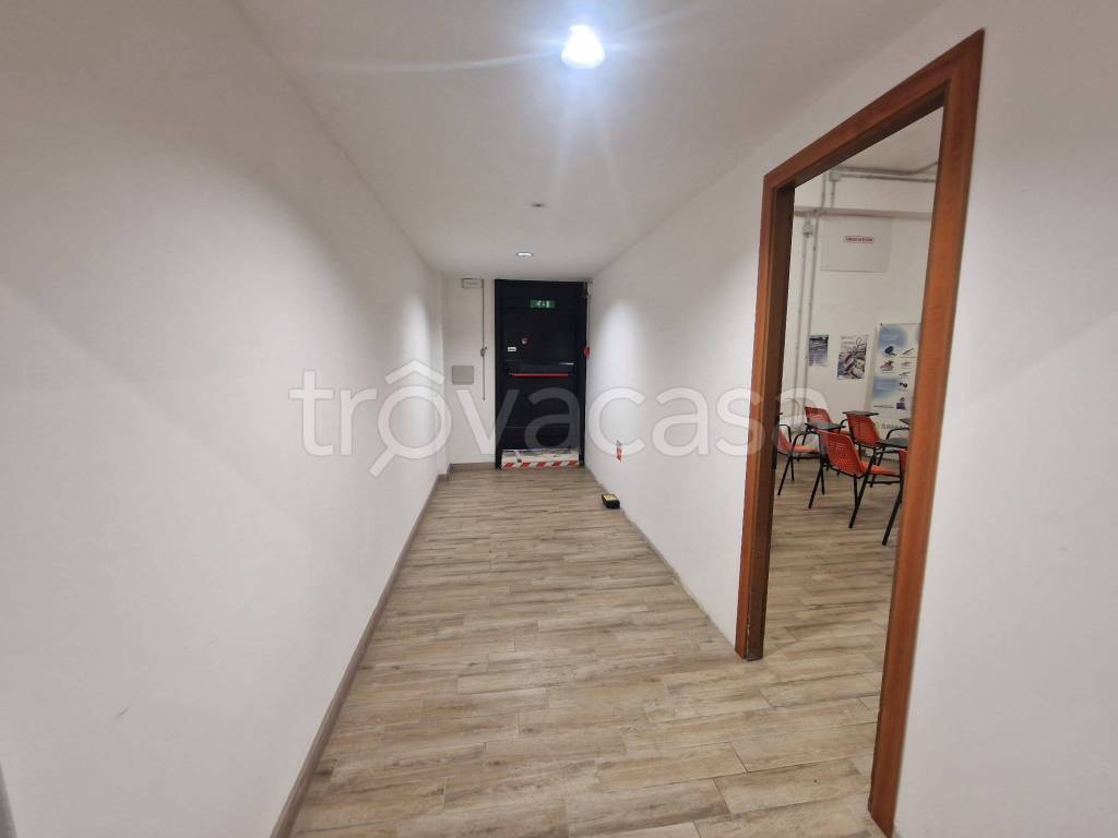 negozio in vendita a Roma in zona Giuliano Dalmata